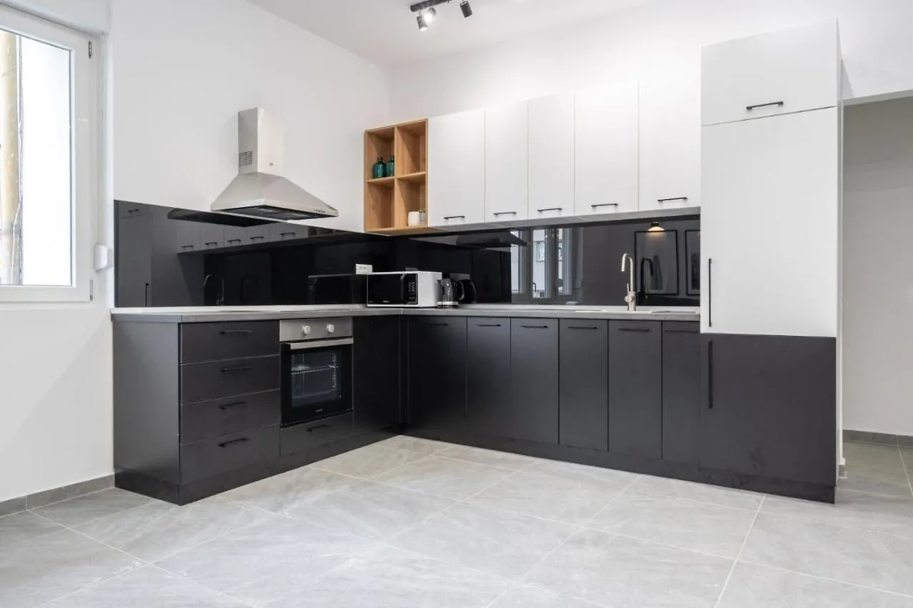 Relax Apartament In Piata Universitatii Bucharest Apartment